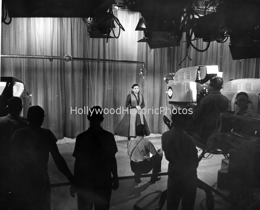 CBS TV Hollywood Judy Garland on Ford Star Jubilee Show 1955.jpg